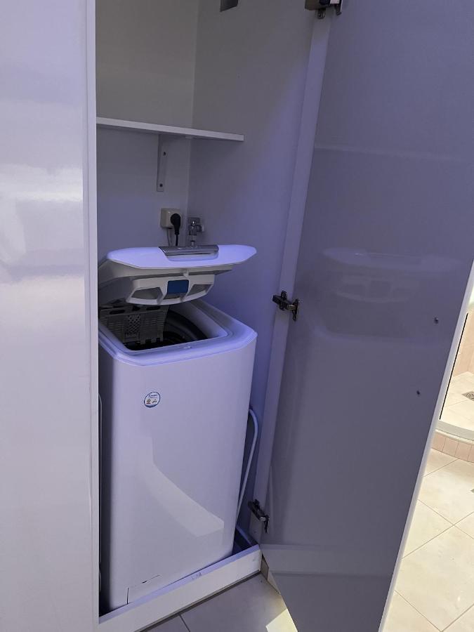 Piraeus Cozy Apartment Bagian luar foto